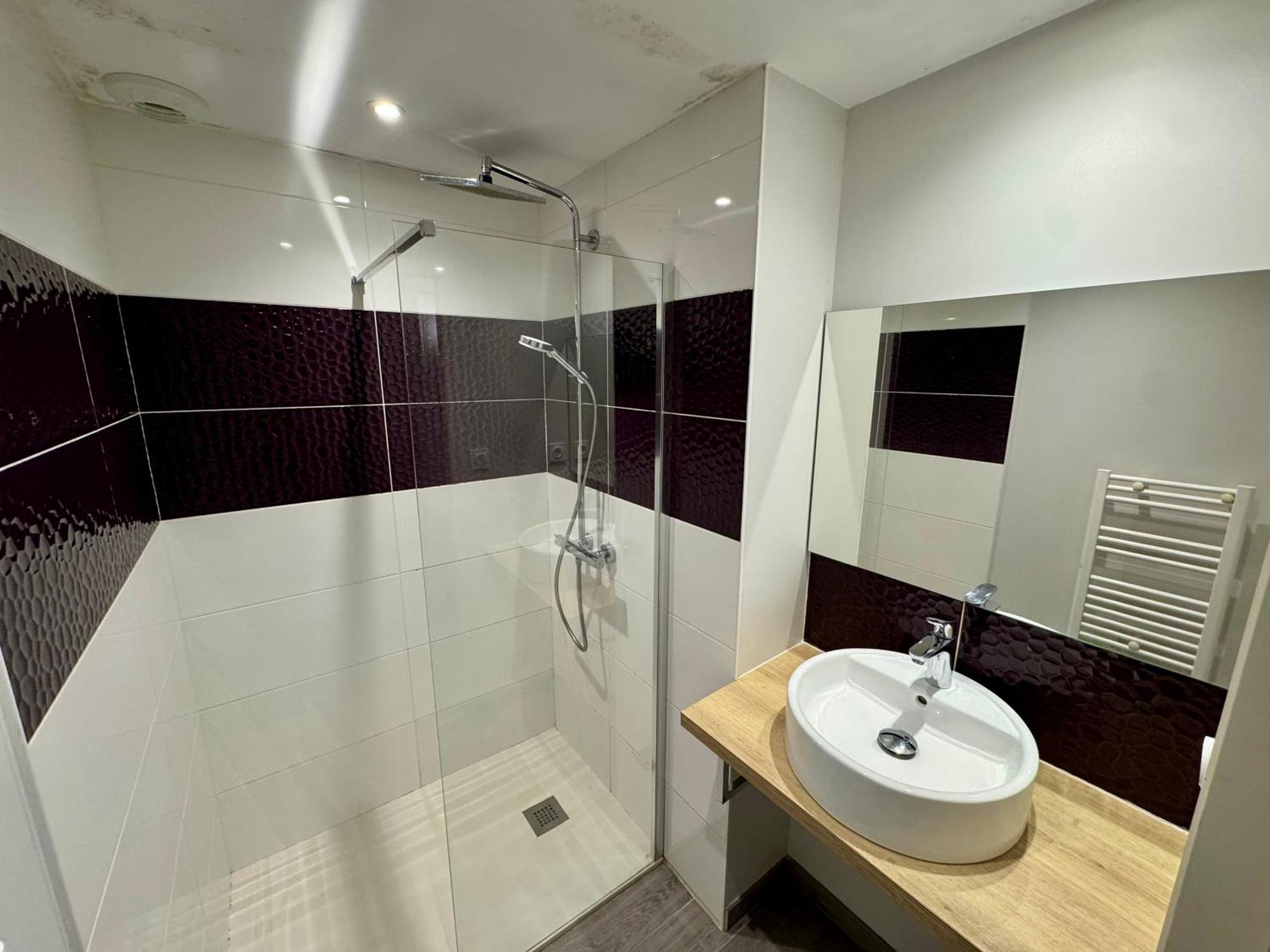 Domaine Des 5 Roses - Rose Rouge Apartment La Guierche ภายนอก รูปภาพ