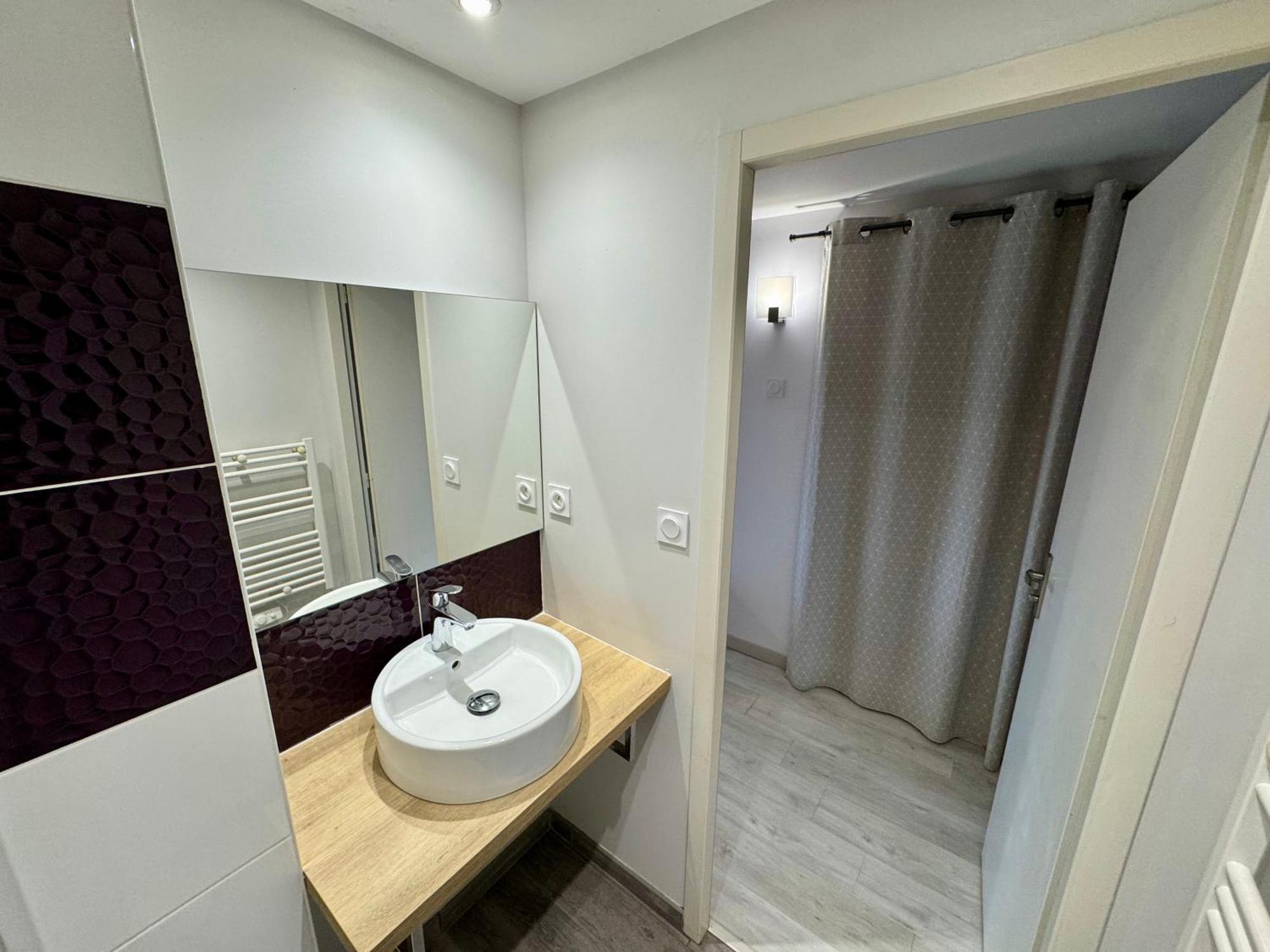 Domaine Des 5 Roses - Rose Rouge Apartment La Guierche ภายนอก รูปภาพ